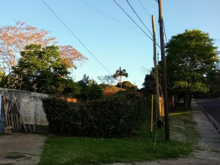 EN VENTA EXCELENTE TERRENO EN ESQUINA
